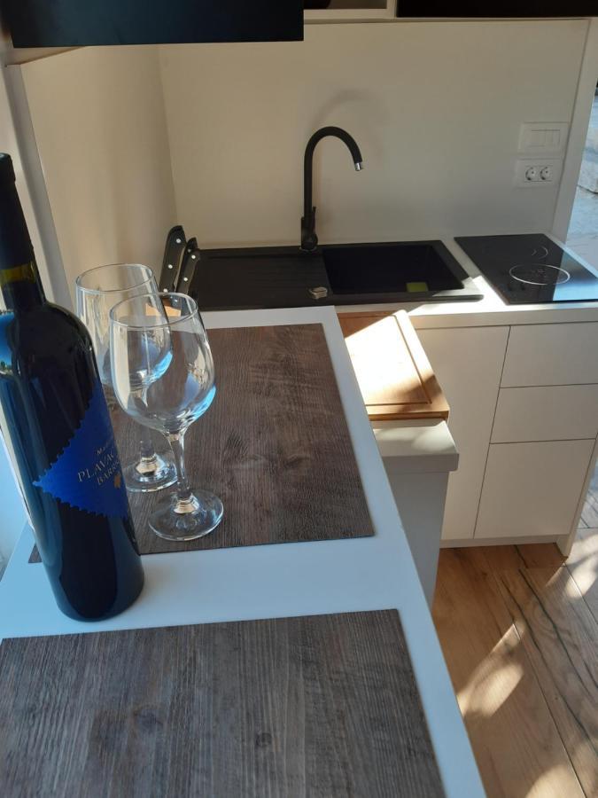 Little Olive Tree House Apartment ซาลี ภายนอก รูปภาพ