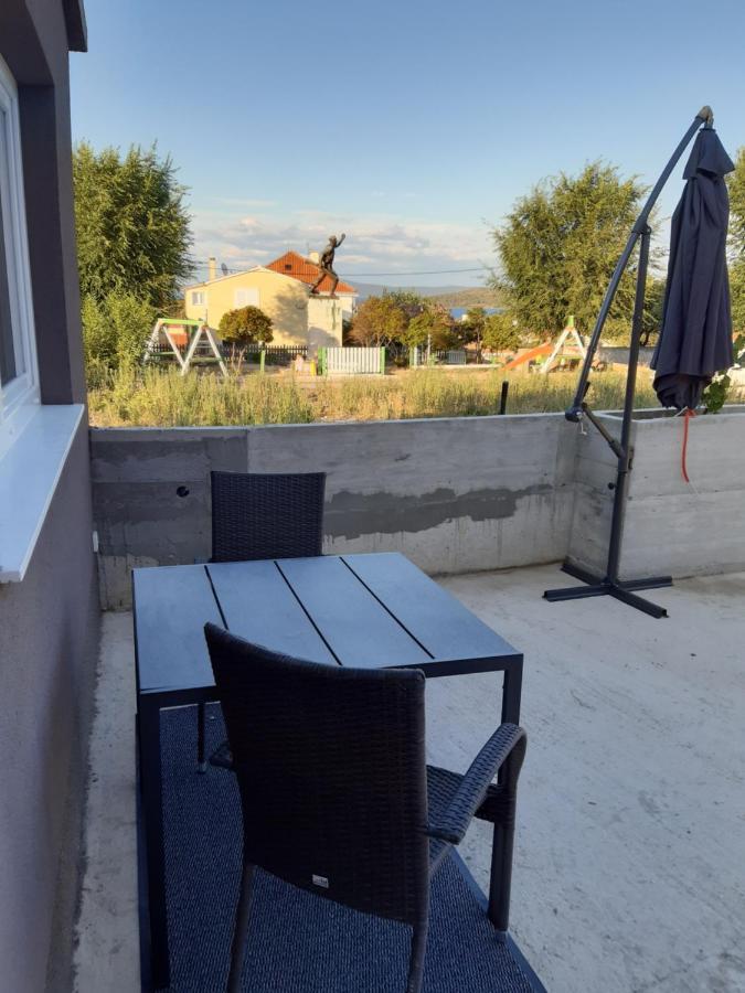 Little Olive Tree House Apartment ซาลี ภายนอก รูปภาพ